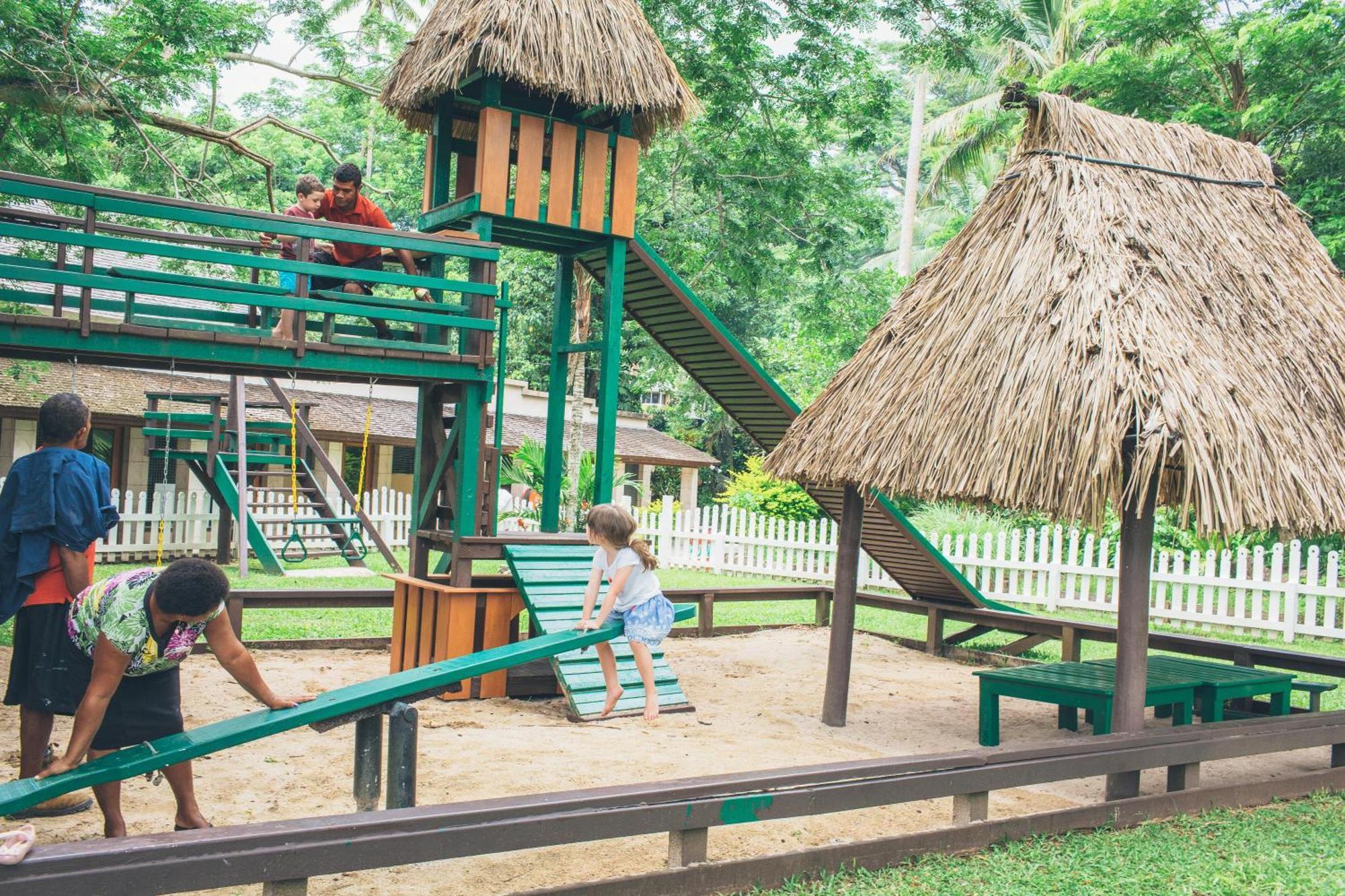 Koro Sun Resort & Rainforest Spa Савусаву Экстерьер фото